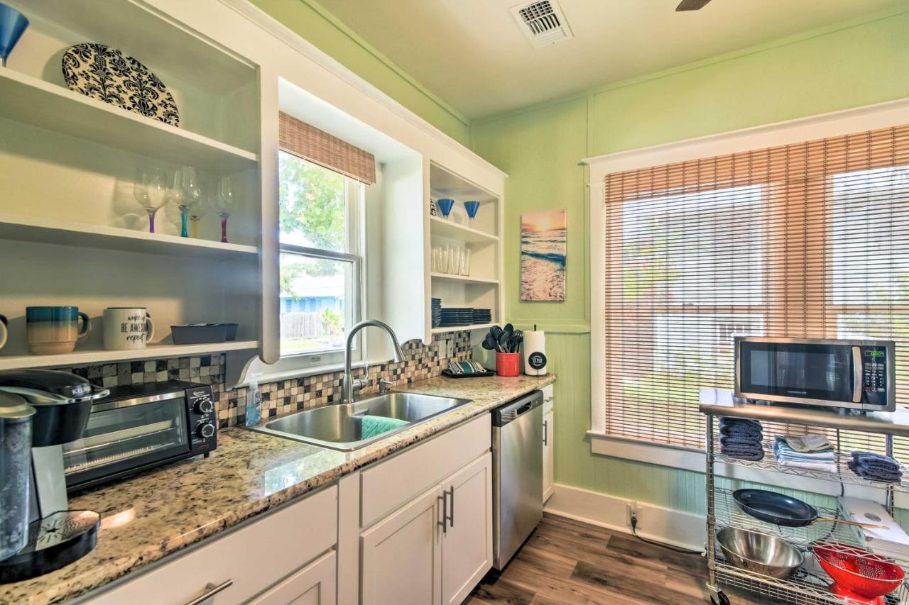 Quaint Galveston Vacation Home - Central Location! Экстерьер фото